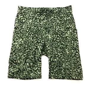 Athleta Ultimate Stash II Short Size XS TP Green Camo Pattern Pockets Small
